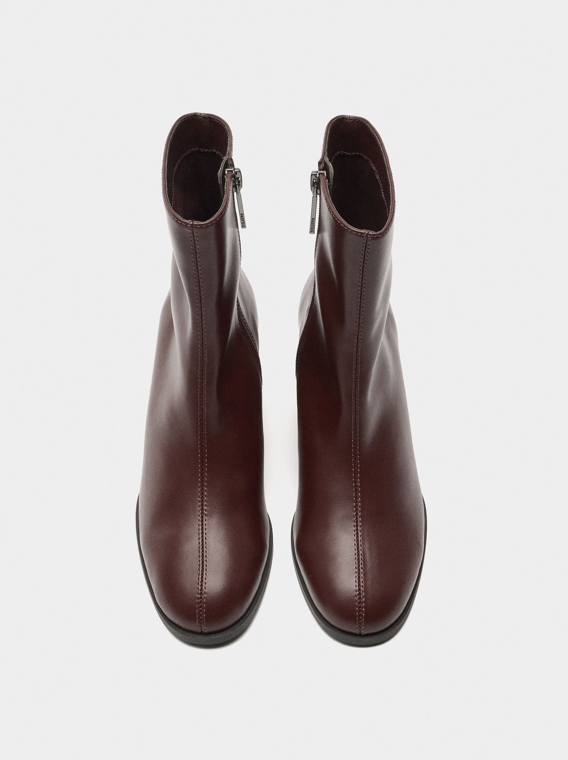 Ankle boots with block heel and topstitching image number 0.0