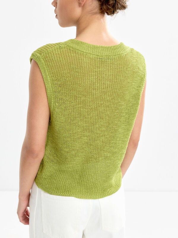 Knit vest with buttons