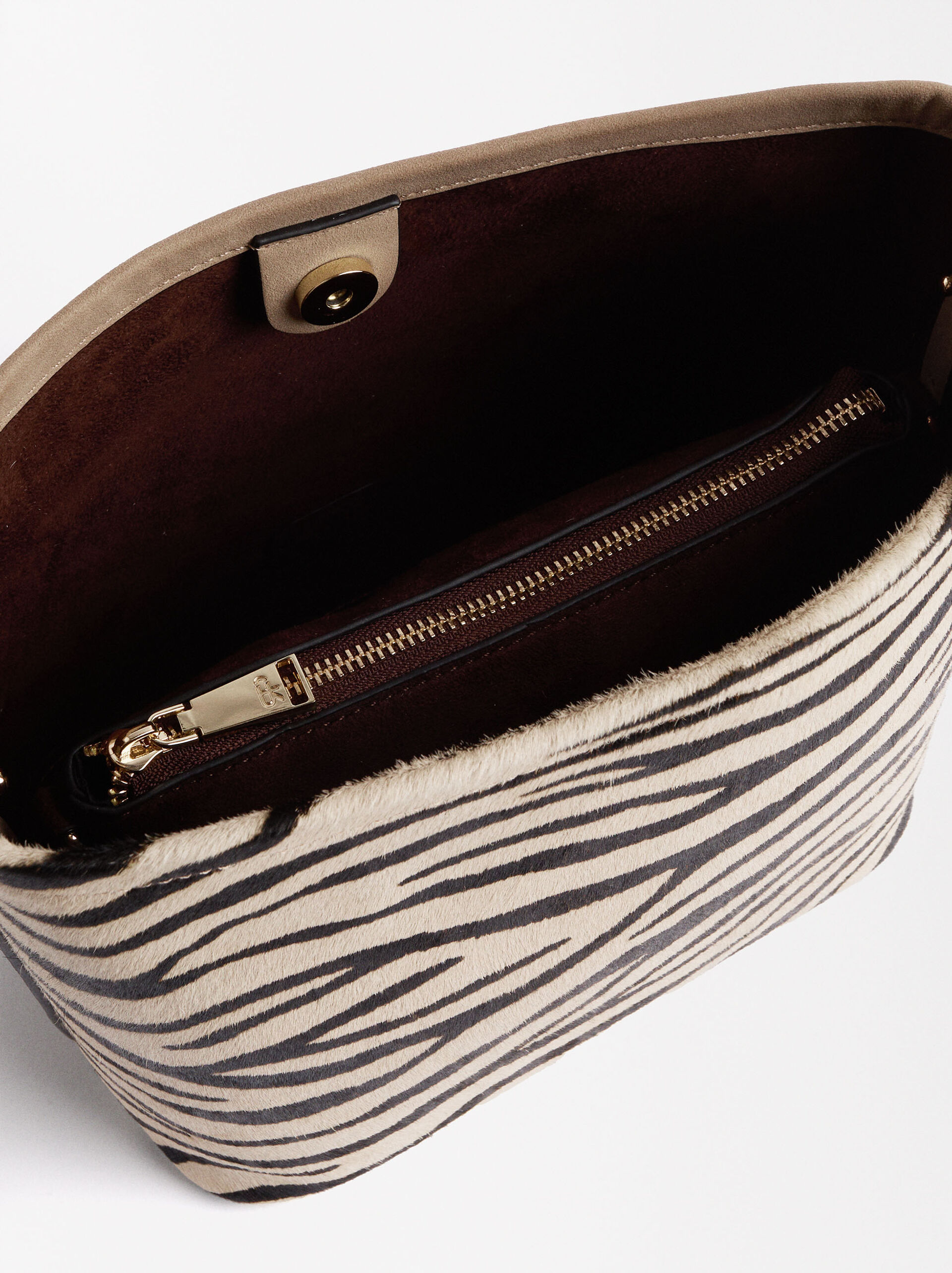 Bucket bag with leather endings image number 5.0