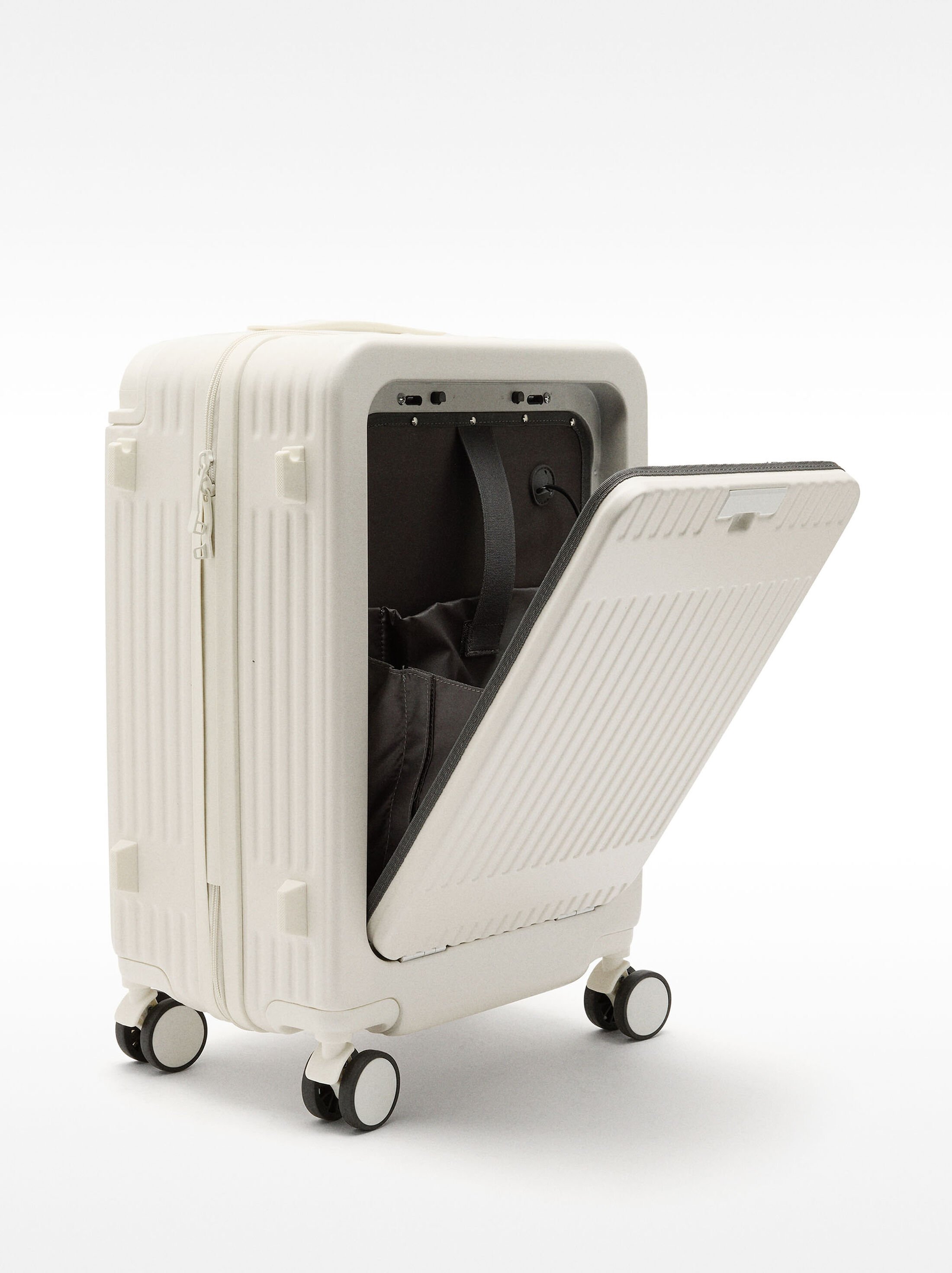 Travel suitcase with texture image number 5.0