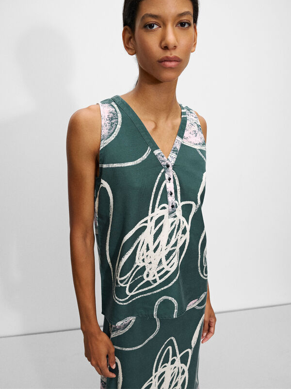 Printed sleeveless top