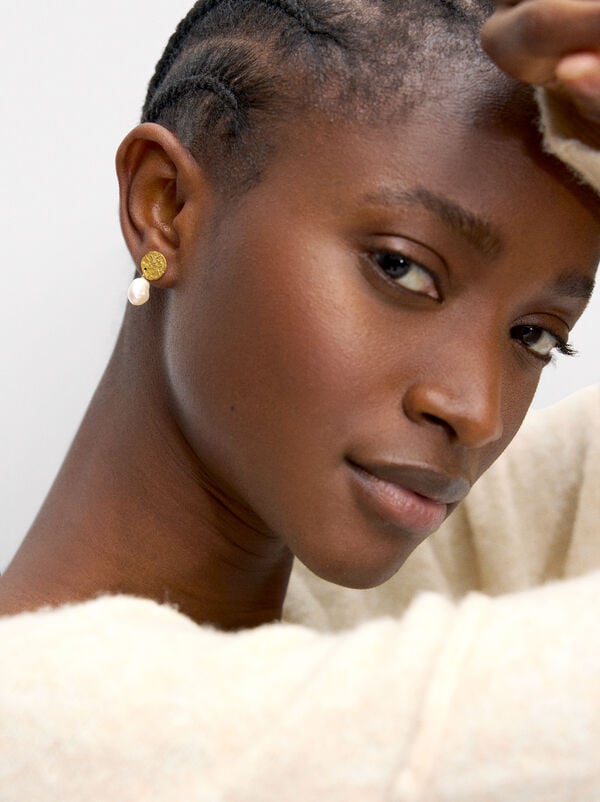 Short earrings with freshwater pearls - 925 sterling silver