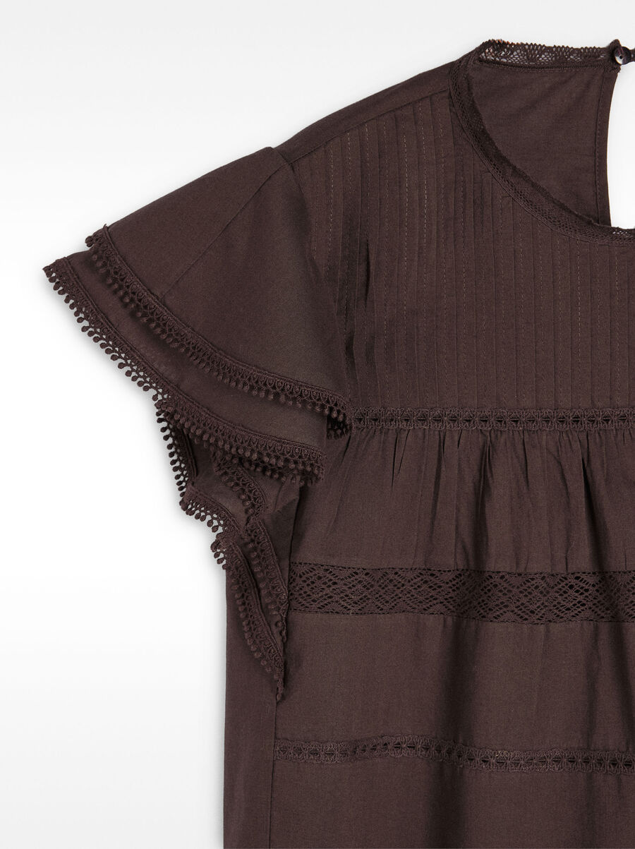 Blusa 100% de algodón con volantes