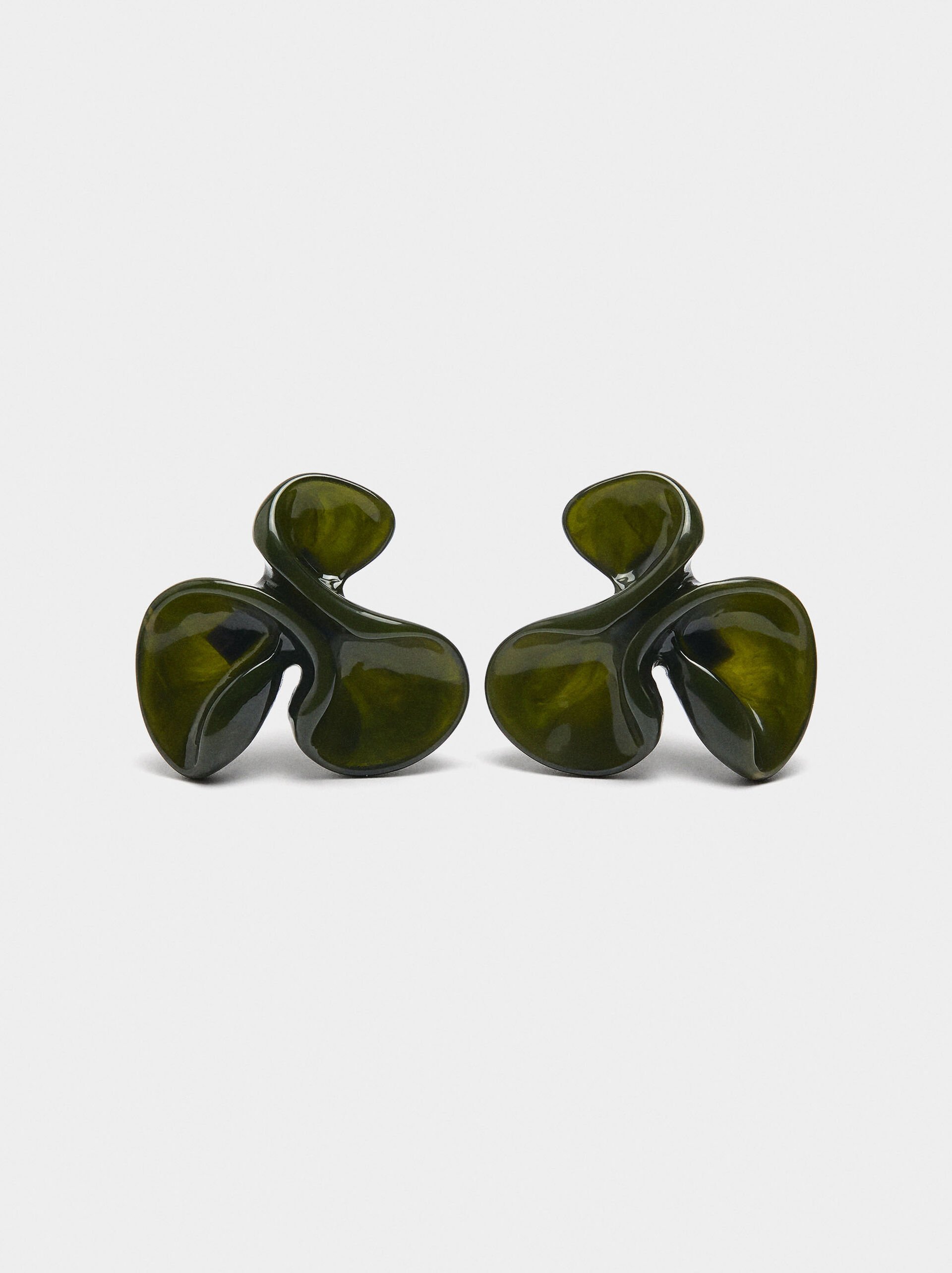Resin flower earrings image number 0.0