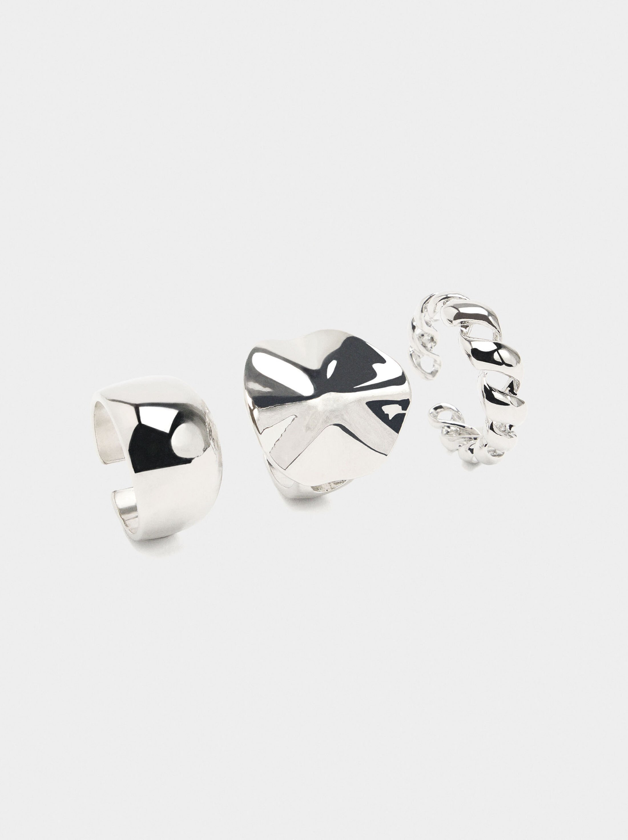 Set of silver rings image number 1.0