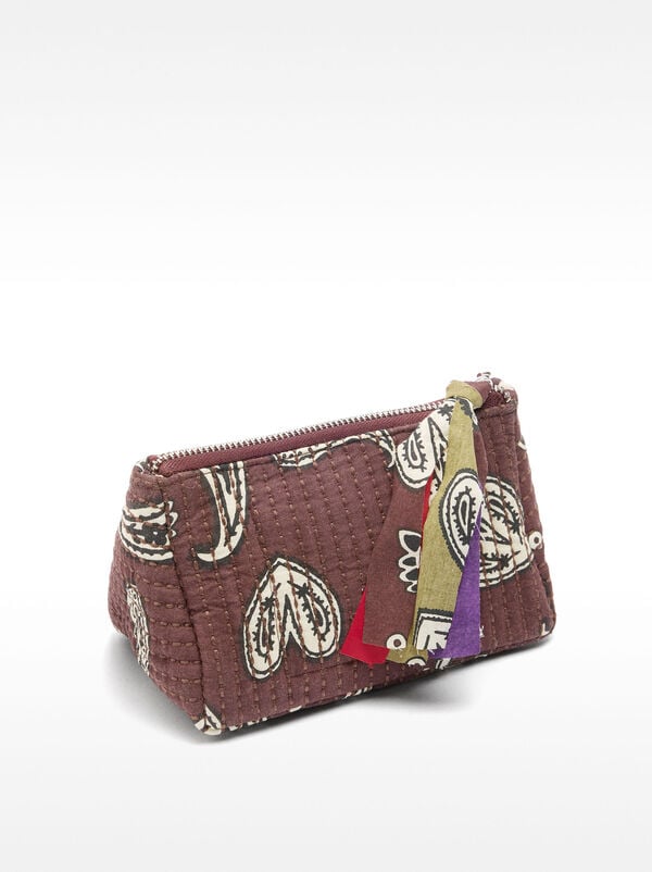 Printed toiletry bag with topstitching
