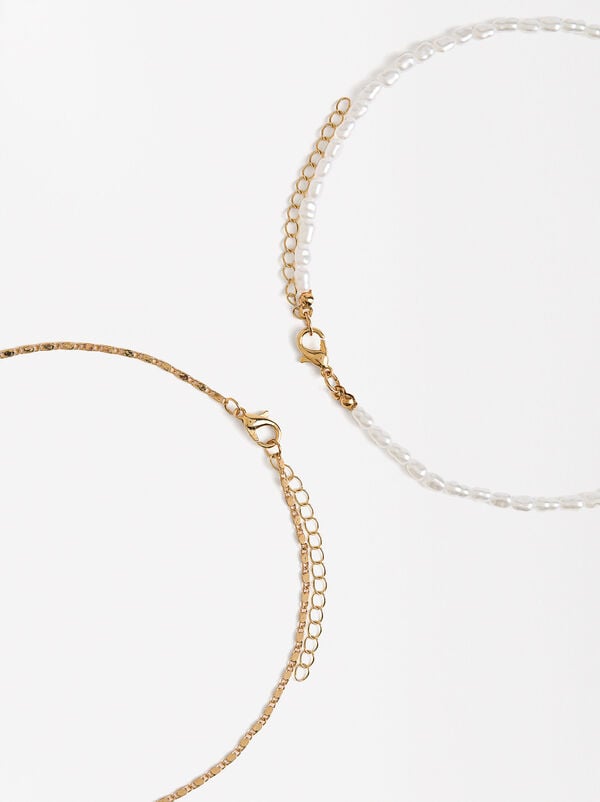 Necklace set with pendant and pearls