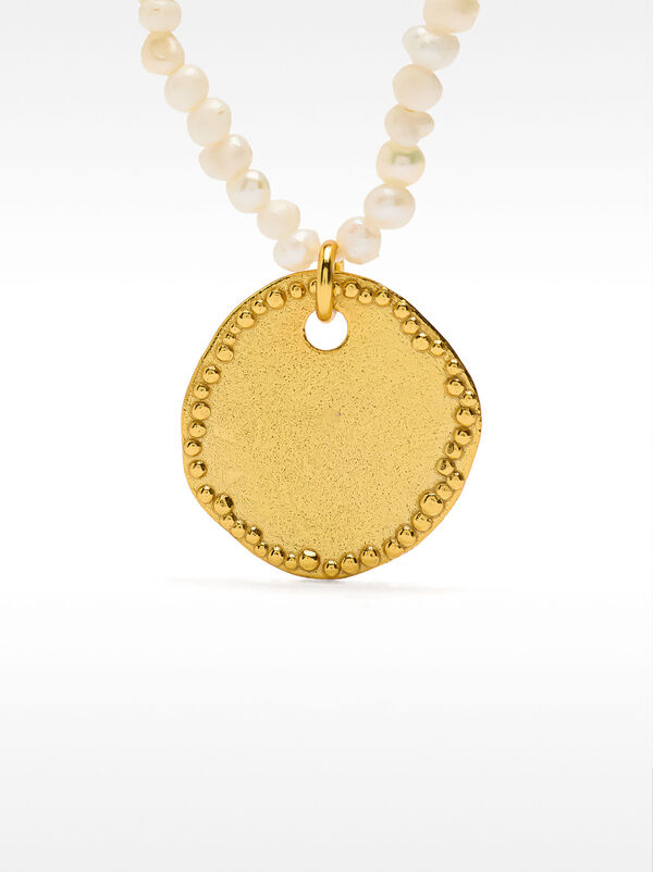 Freshwater pearl necklace with medal - 925 sterling silver