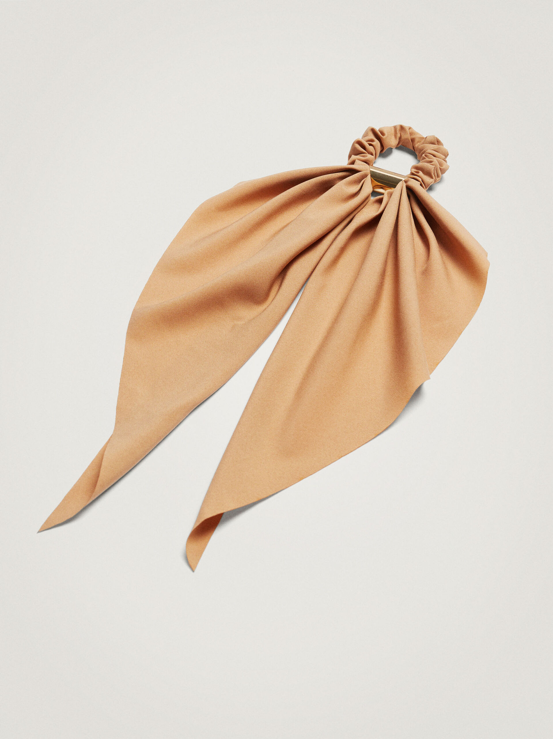 Scrunchie with a bow image number 0.0