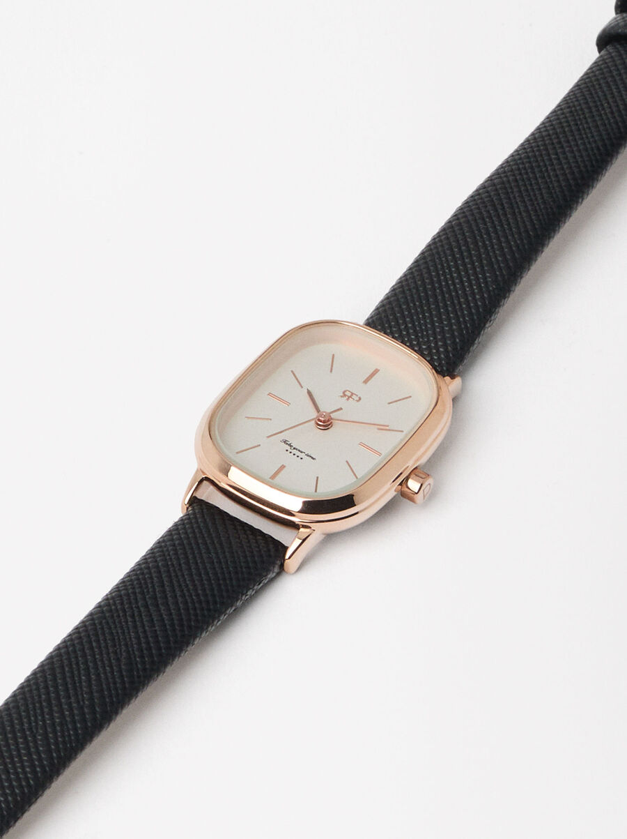 Textured bracelet watch