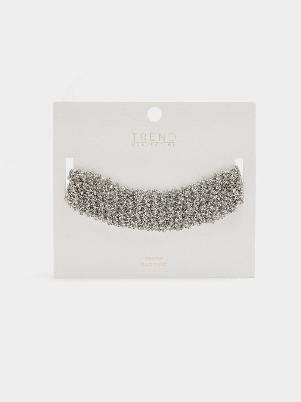 Choker with crossed chains