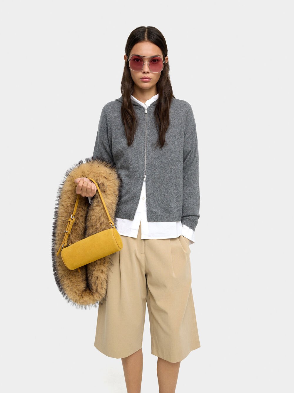 Pleated bermudas