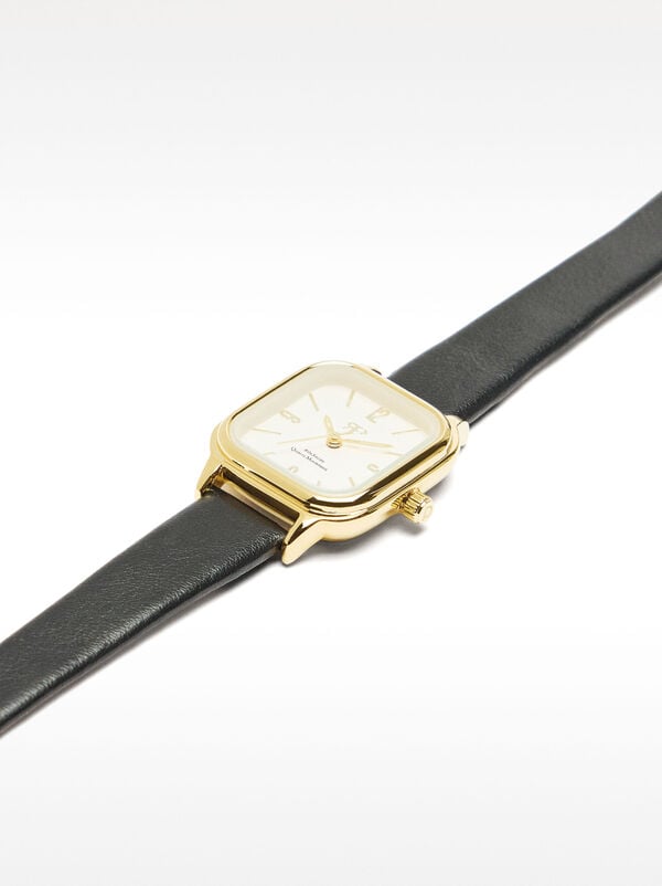 Square watch with textured bracelet