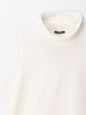 100% Cotton High Neck T-Shirt image number 6.0