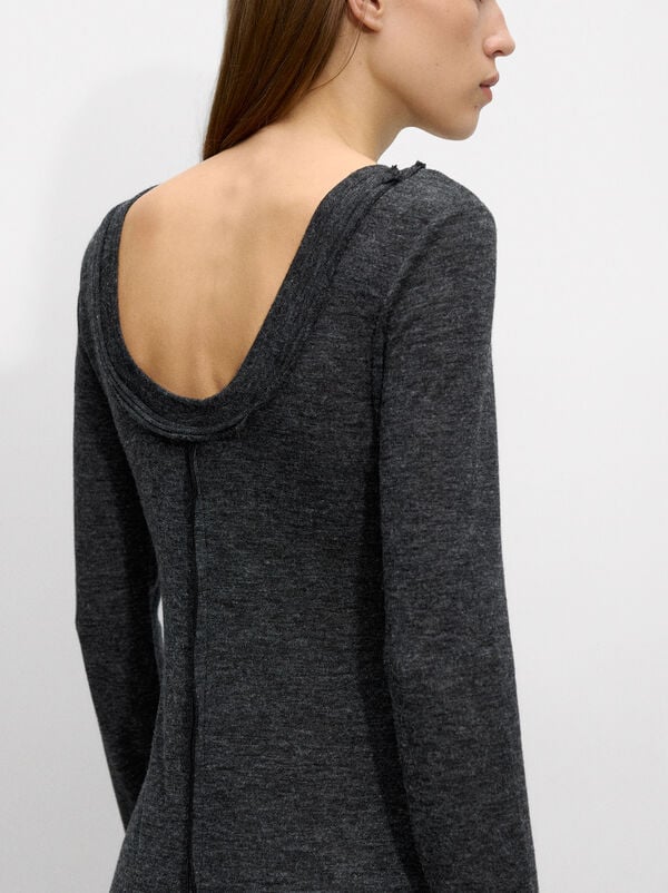 Kleid mit langen Ärmeln