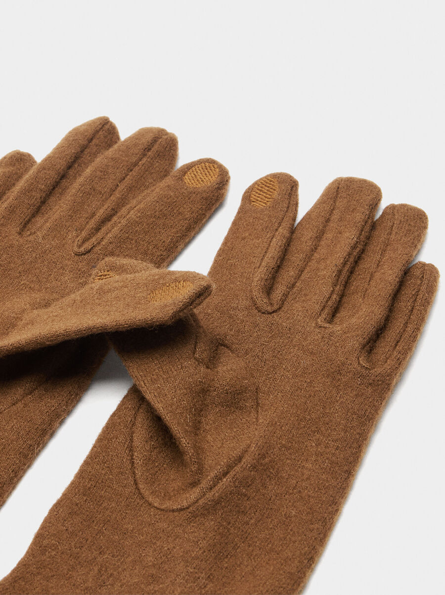 Wool gloves