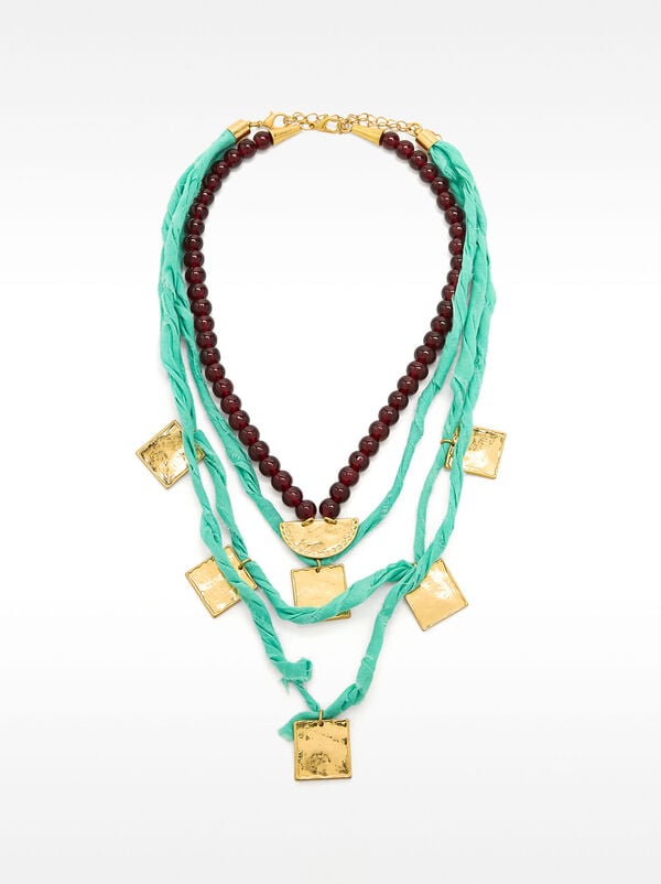 String necklace set with stone beads