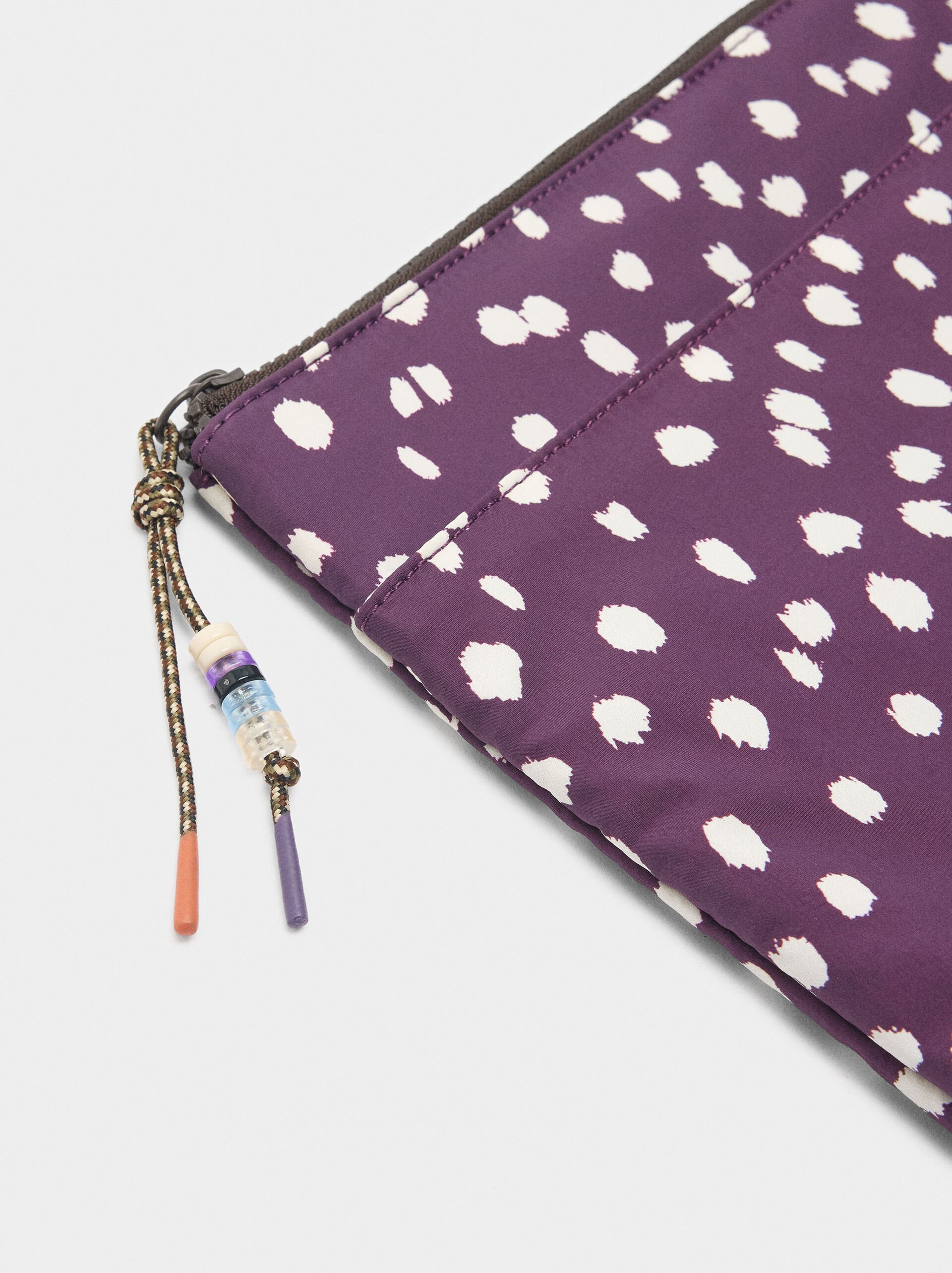 Printed nylon cover for tablet 13" image number 1.0