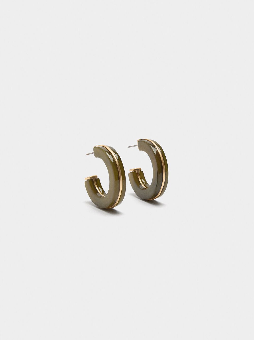 Open hoop earrings with resin