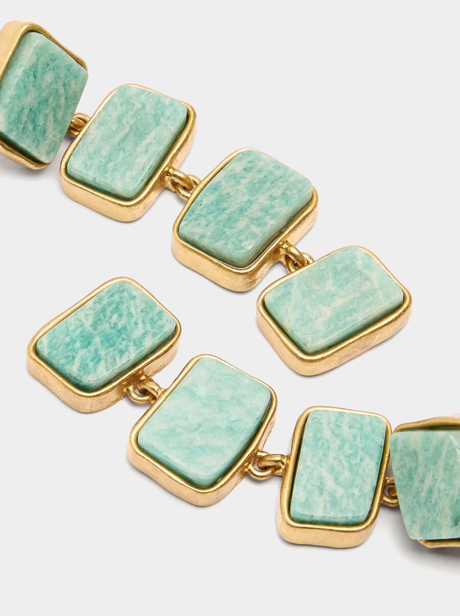 Pendientes largos con piedras