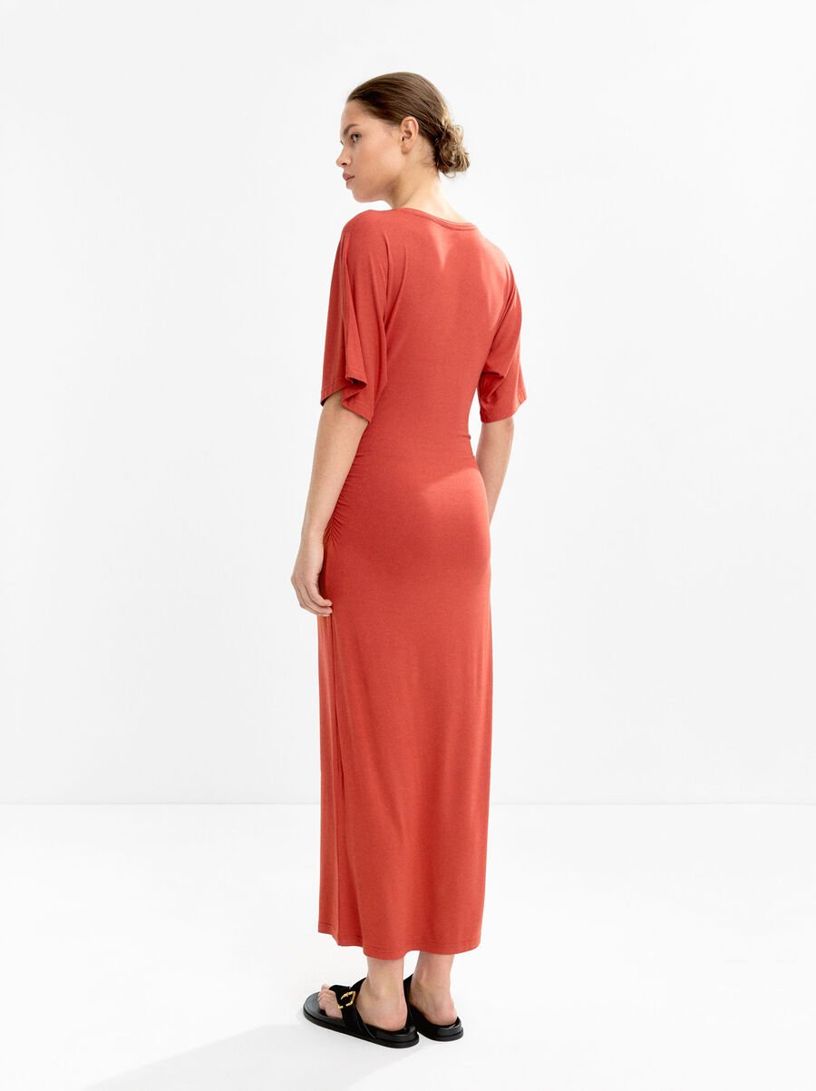 Long dress with gathering