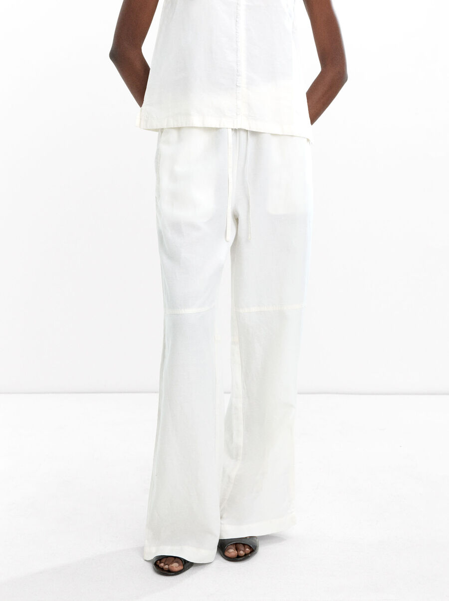 Trousers in a linen and lyocell blend