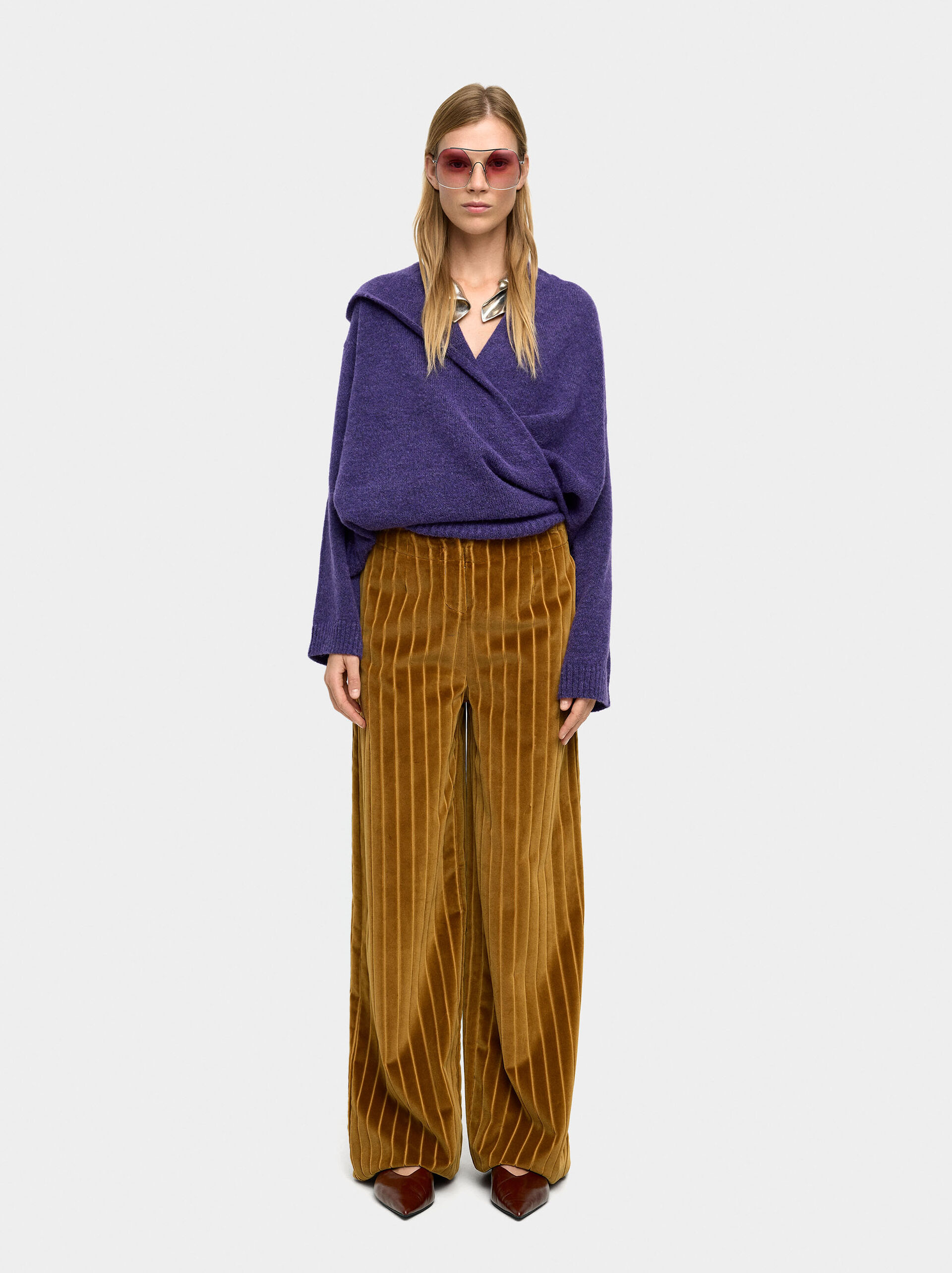 Knit sweater with crossover image number 4.0