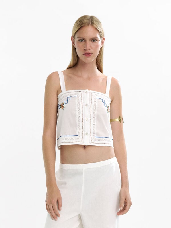 Embroidered top with lace