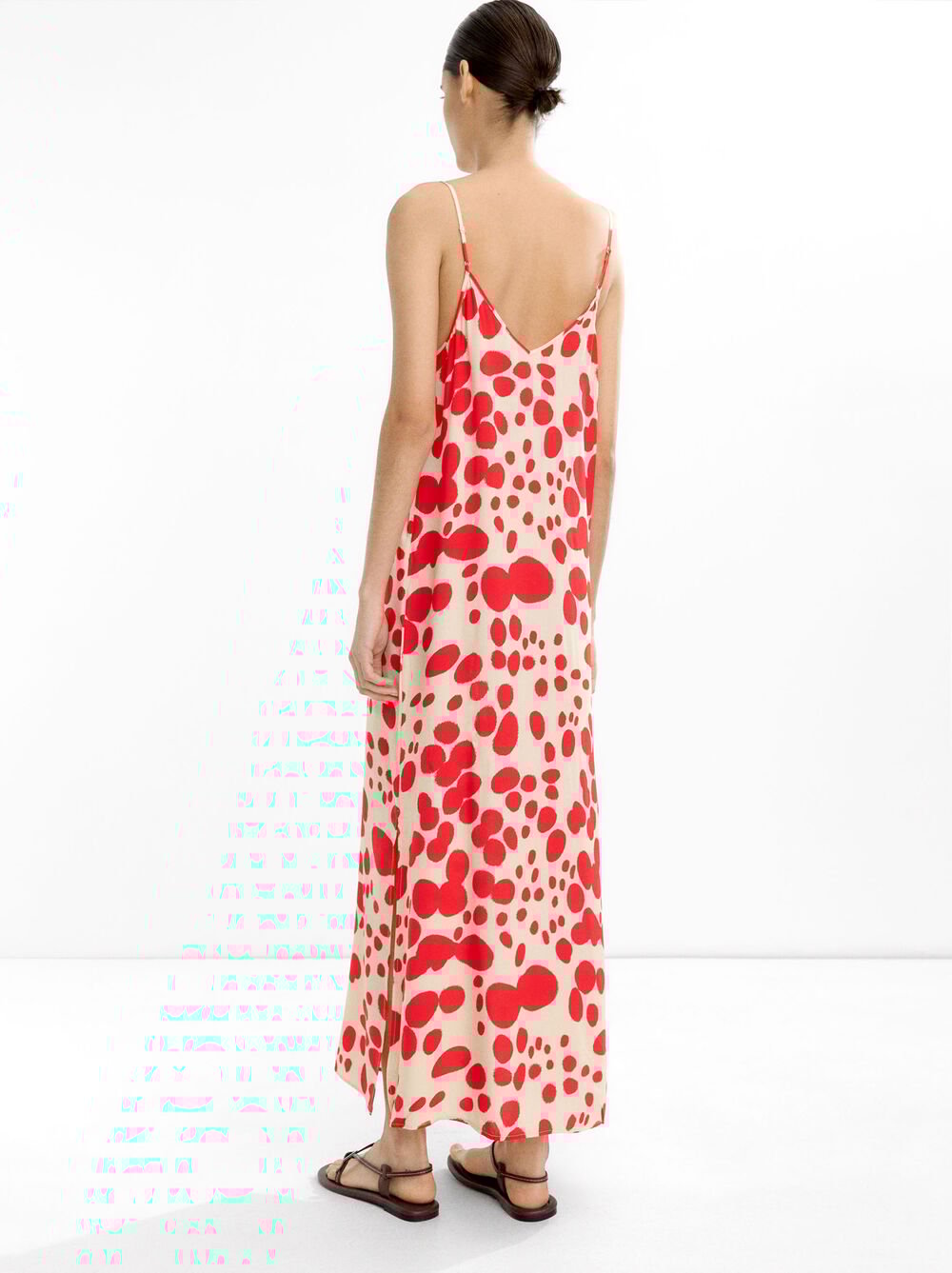 Vestit llarg estampat de tirants