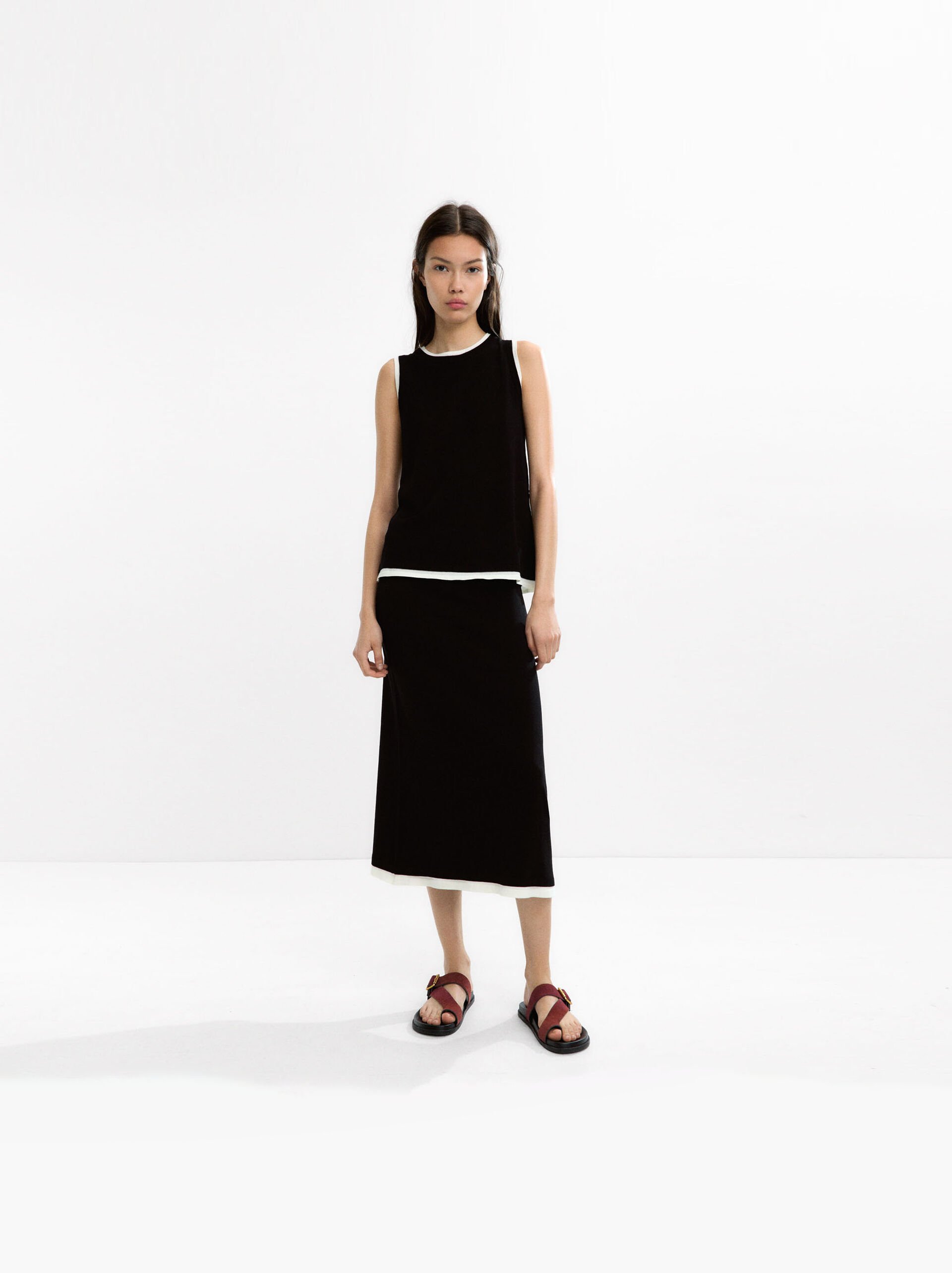 Contrast knit top image number 8.0