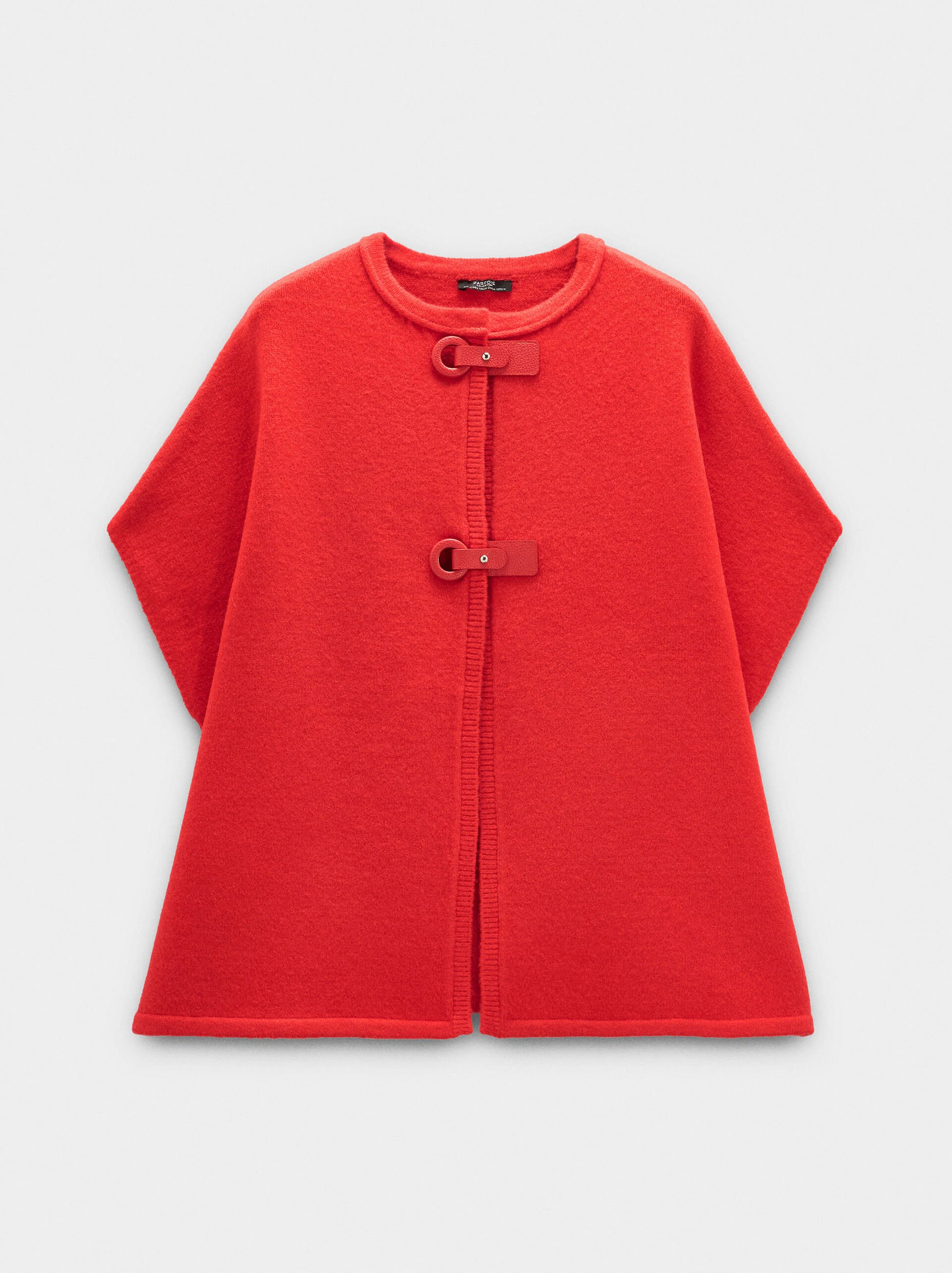 Poncho in maglia con fibbie image number 4.0