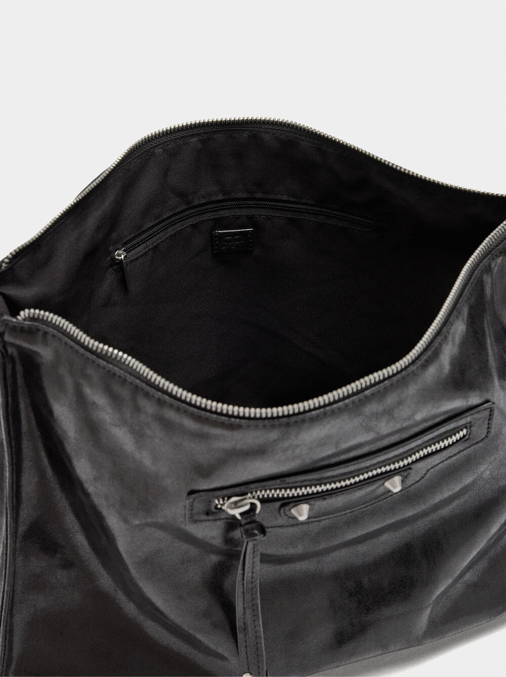 Handbag with aged effect