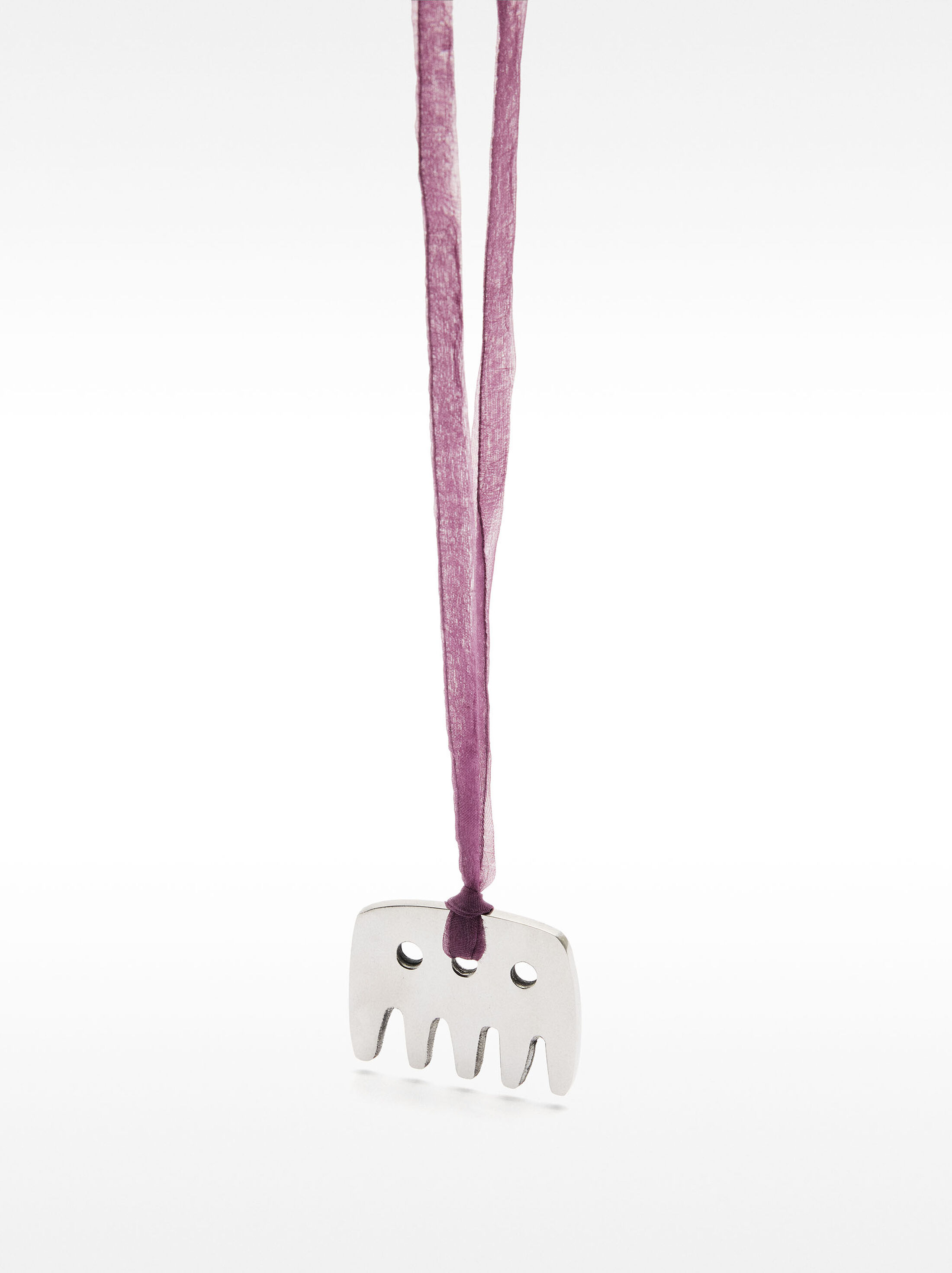 Necklace with a cord and a toothed pendant image number 3.0