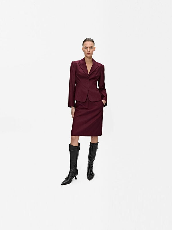 Short skirt with pockets
