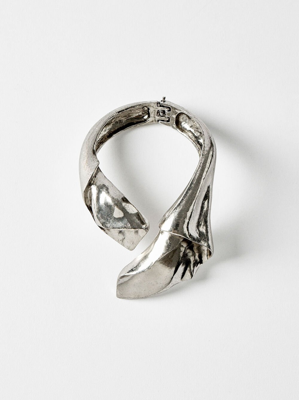 Open bracelet flowers