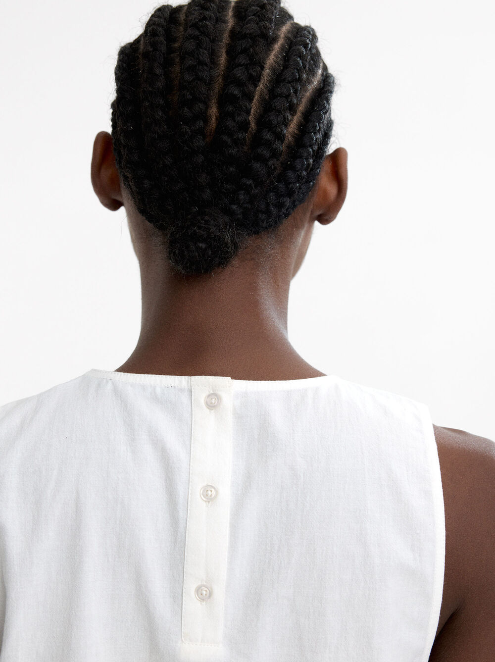 Top with embroidery 100% cotton