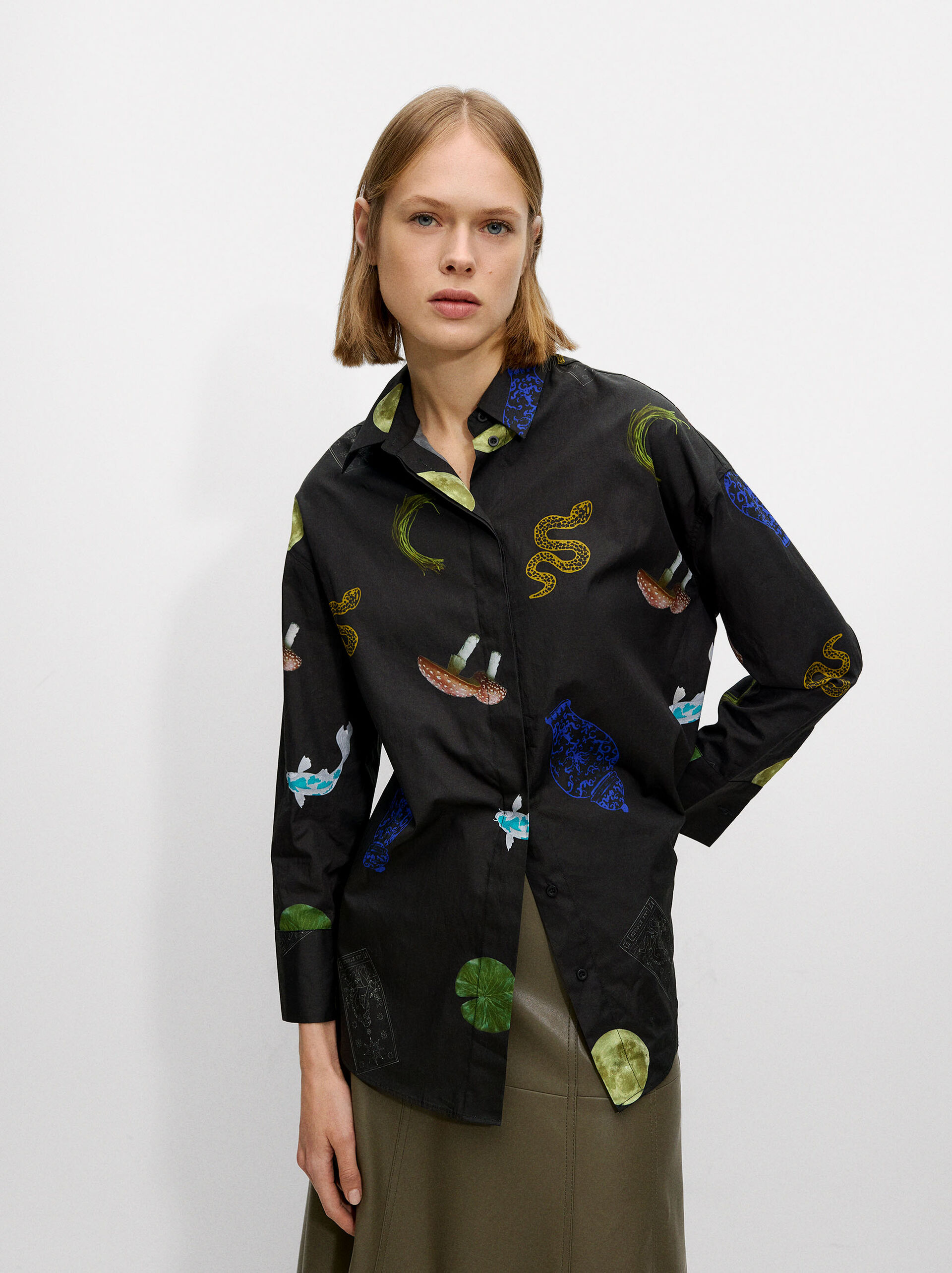 100% cotton printed shirt image number 2.0