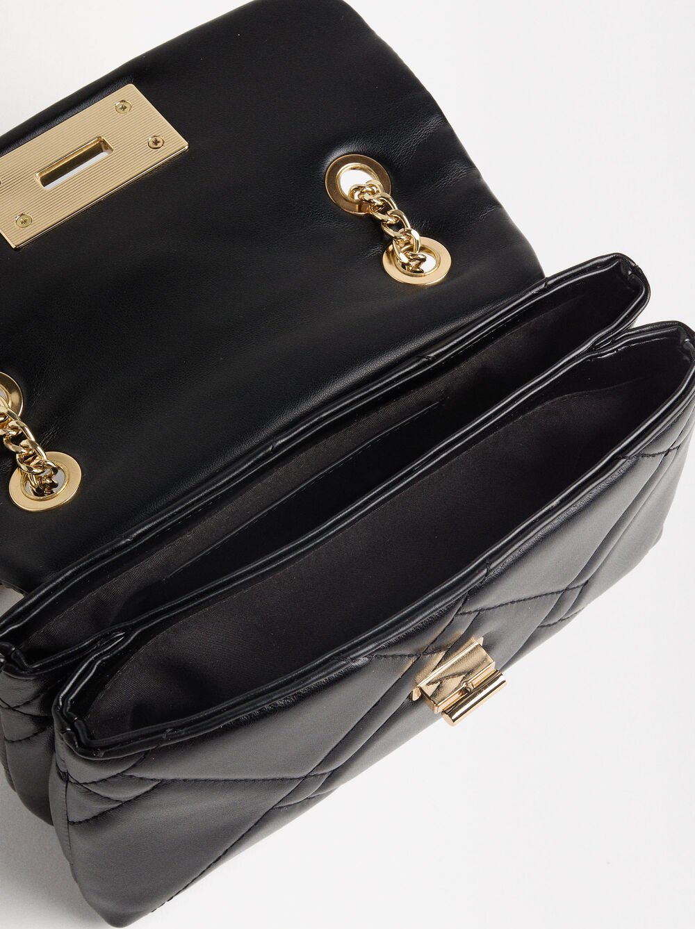 Bolso de hombro con cadena