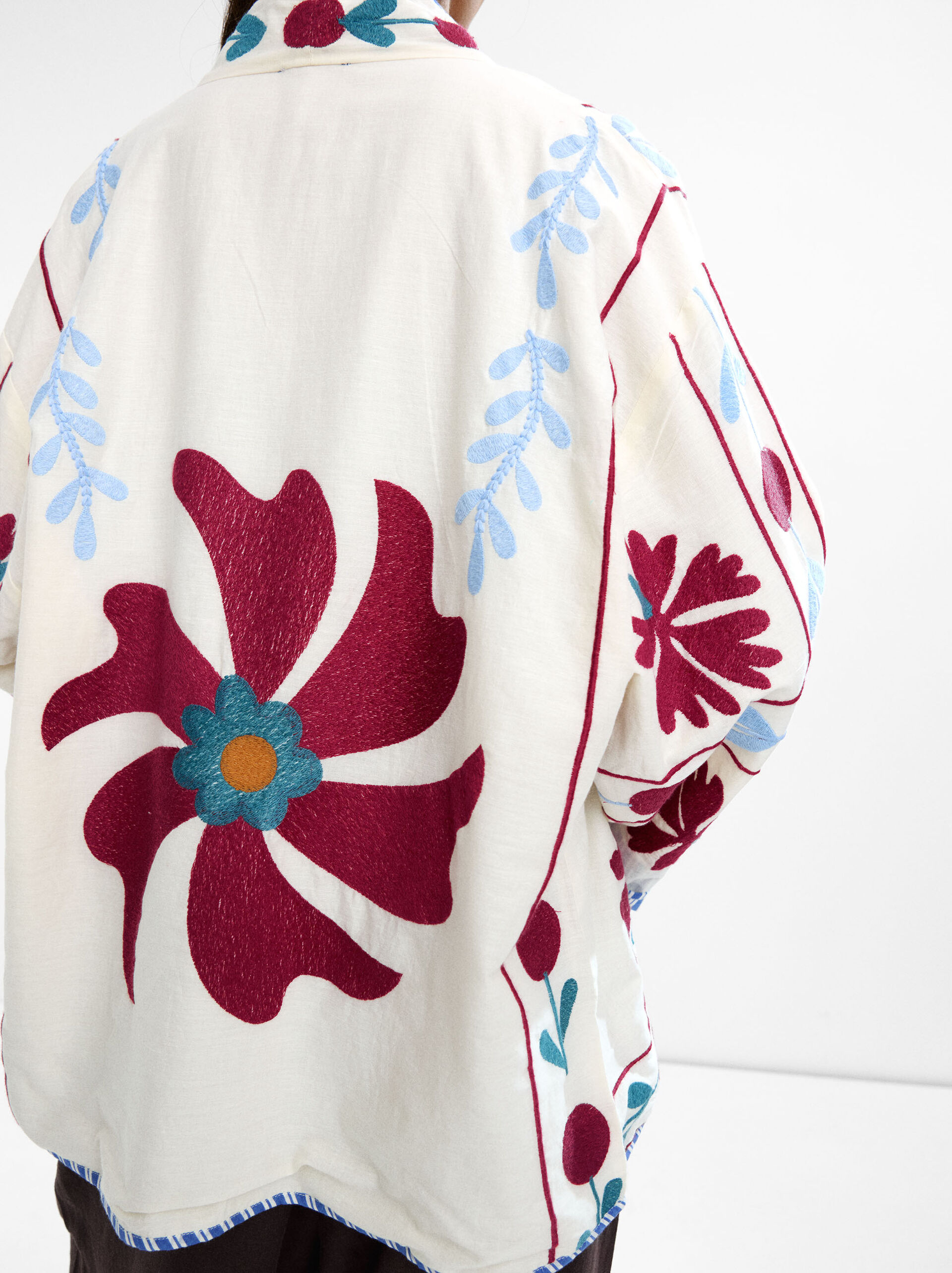 Kimono 100% cotone con ricamo floreale image number 3.0