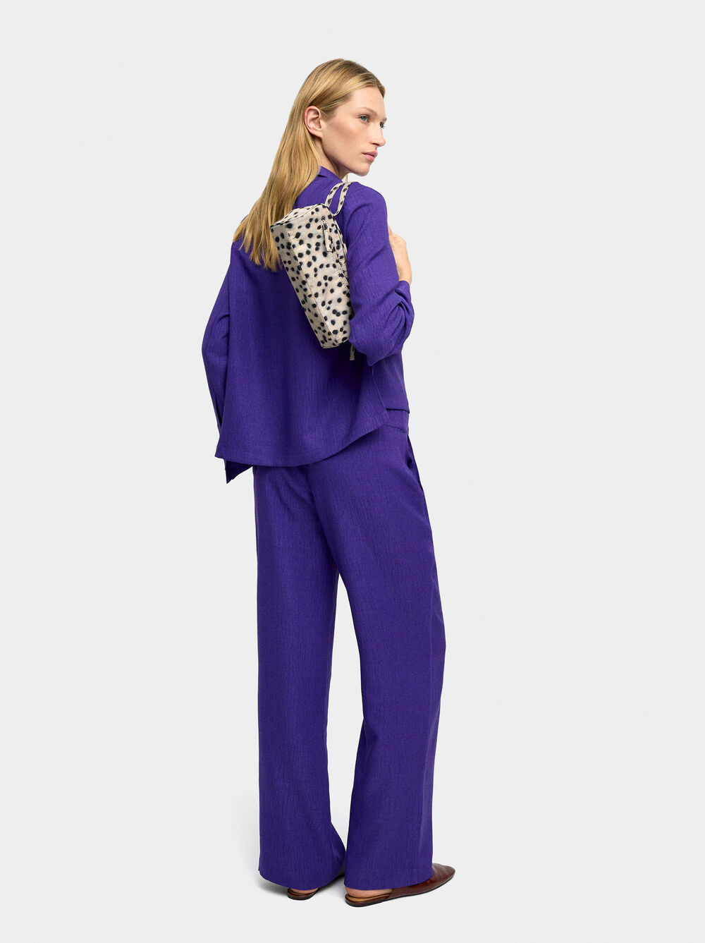 Wrinkled effect flowy pants