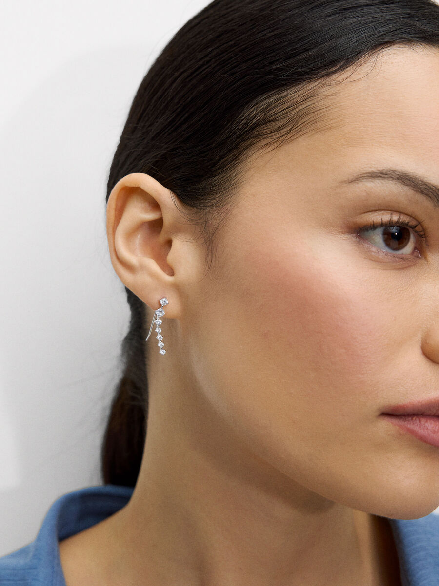 Pendientes alargados con circonias - plata de ley 925