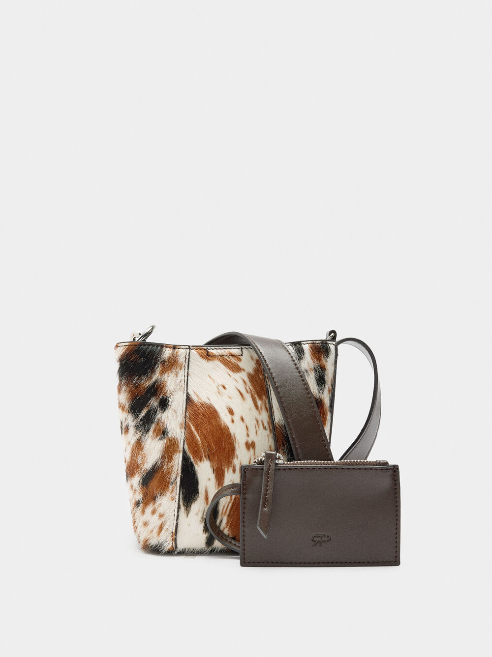 Sac seau avec des détails en cuir