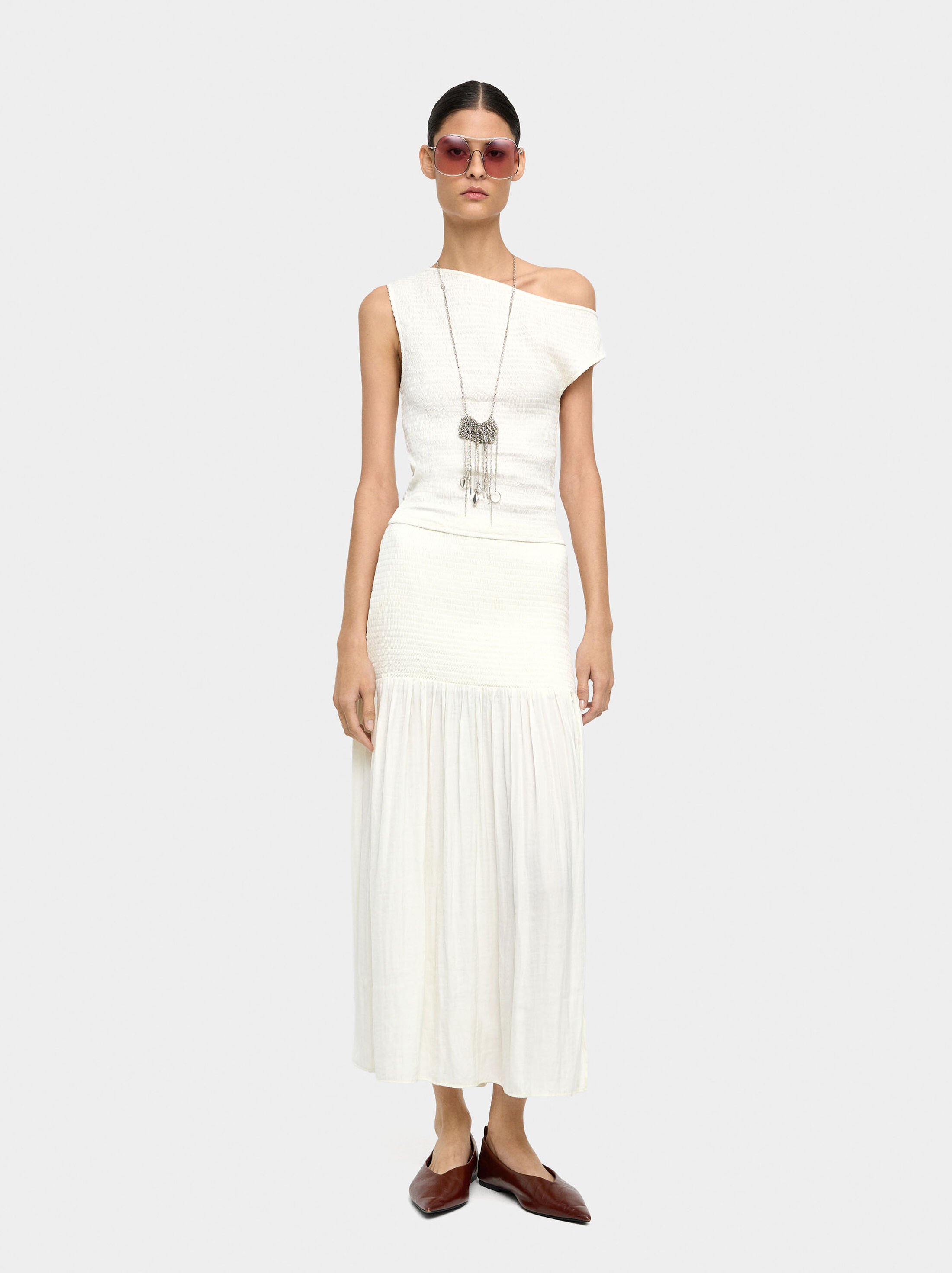 Long skirt with texture image number 0.0