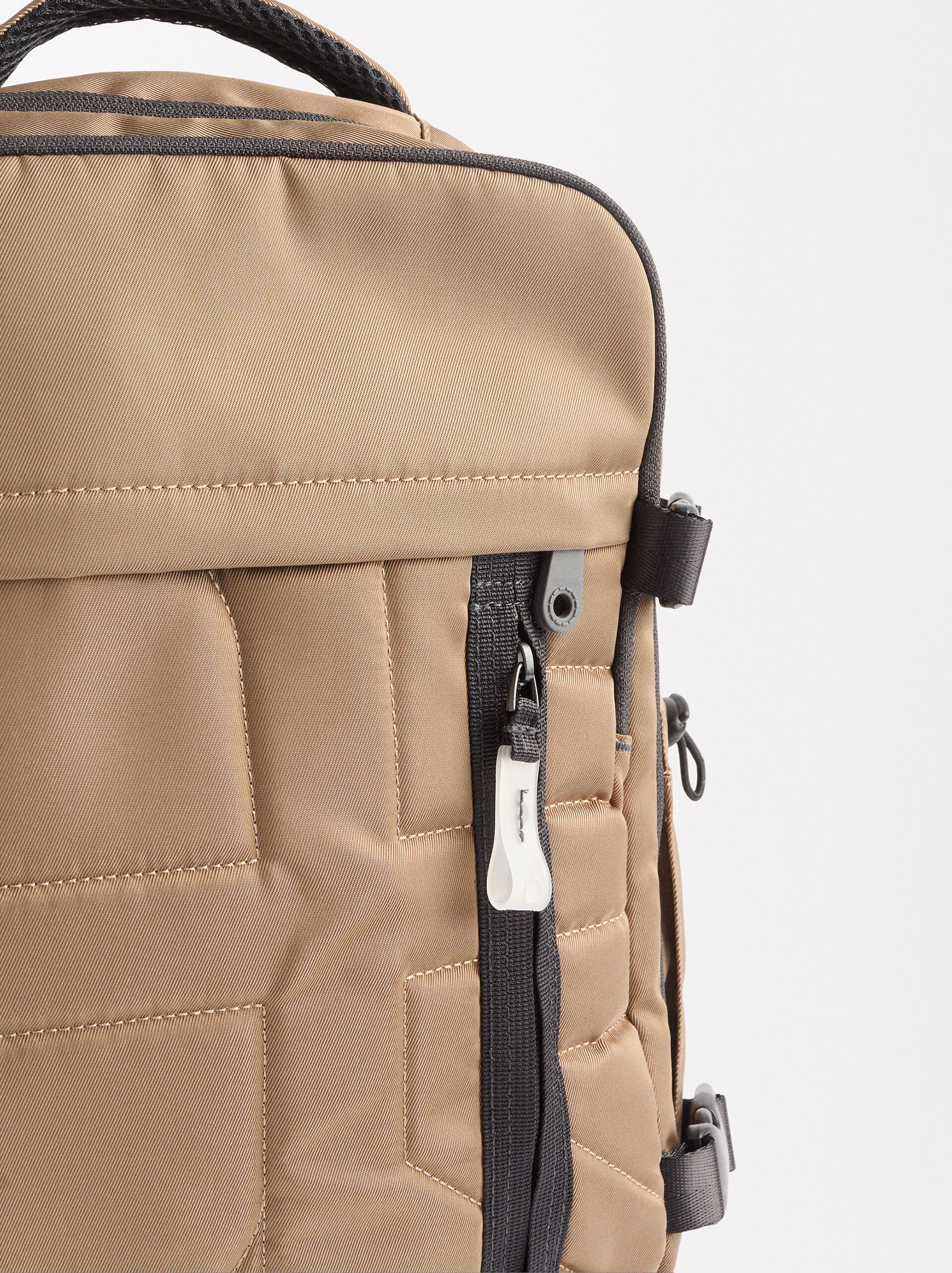 Kabinen Rucksack aus Nylon image number 1.0