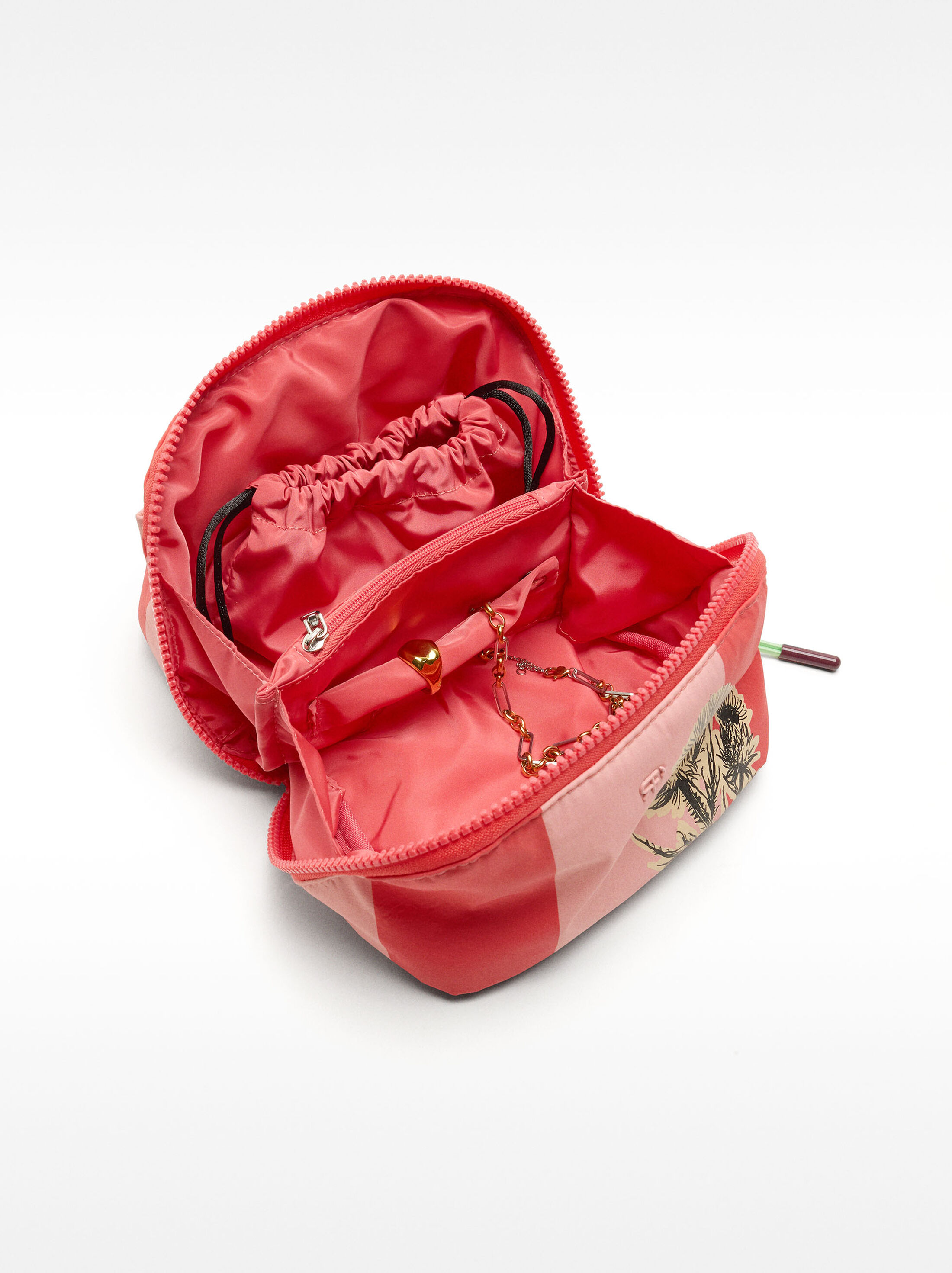 Printed nylon toiletry bag image number 1.0