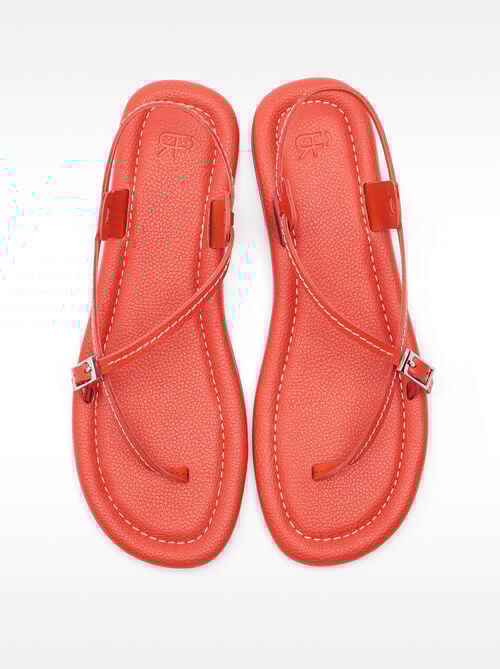Flat leather sandals with thin straps