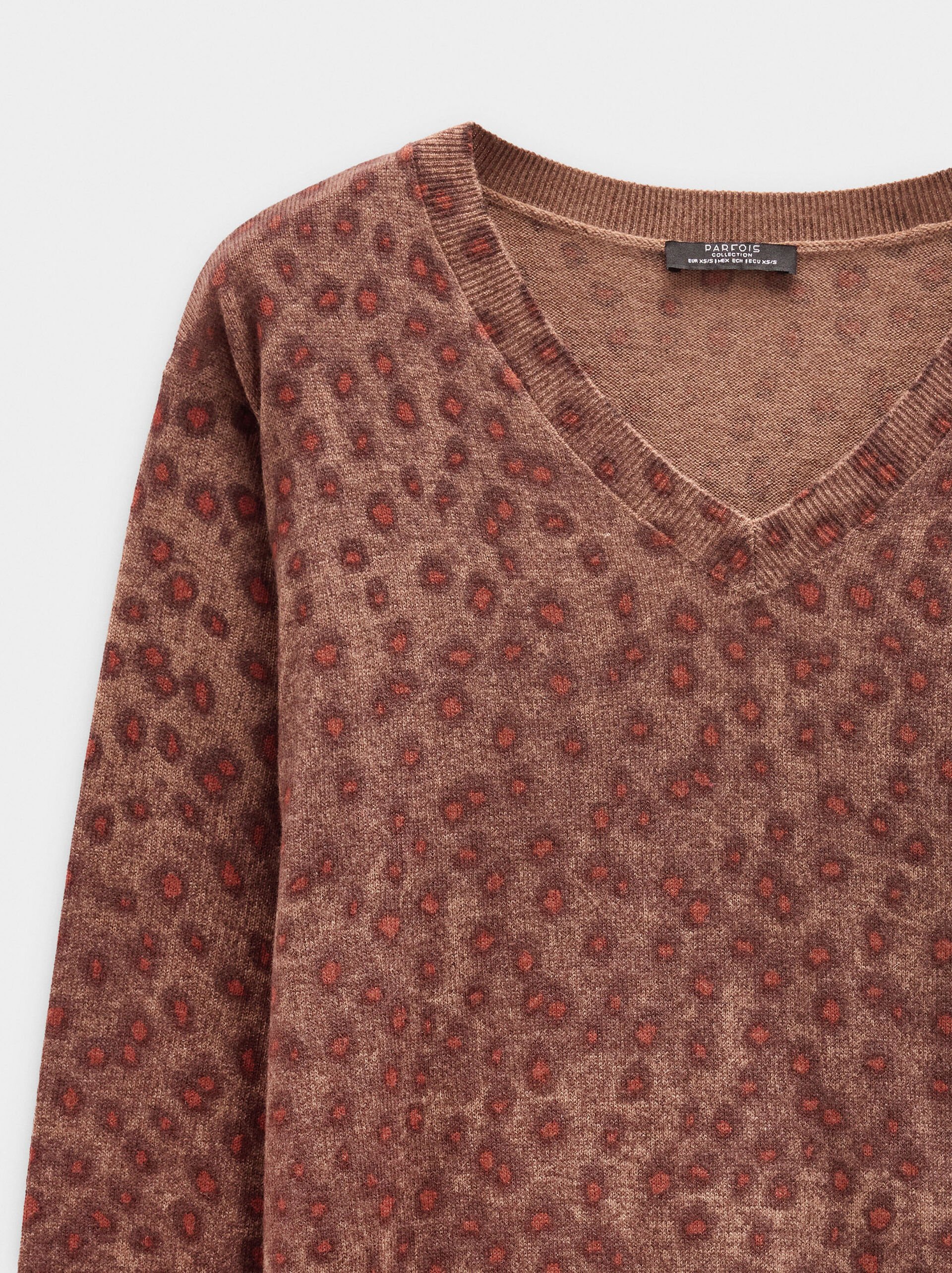 Patterned knit sweater image number 5.0