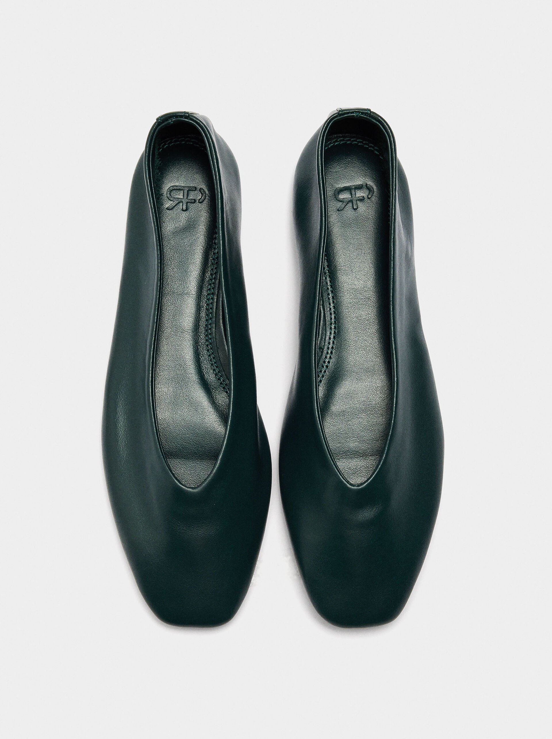 Plain leather ballet flats image number 0.0