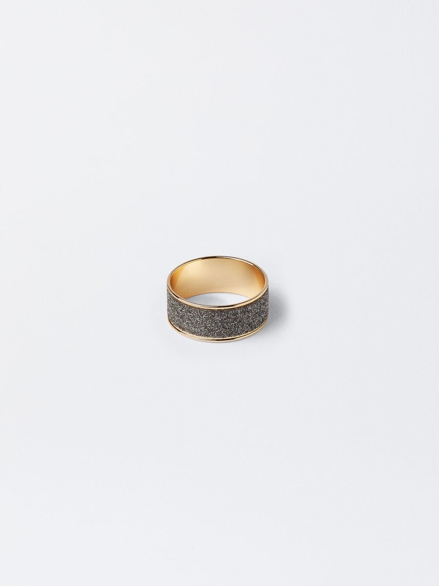 Rrhinestone ring