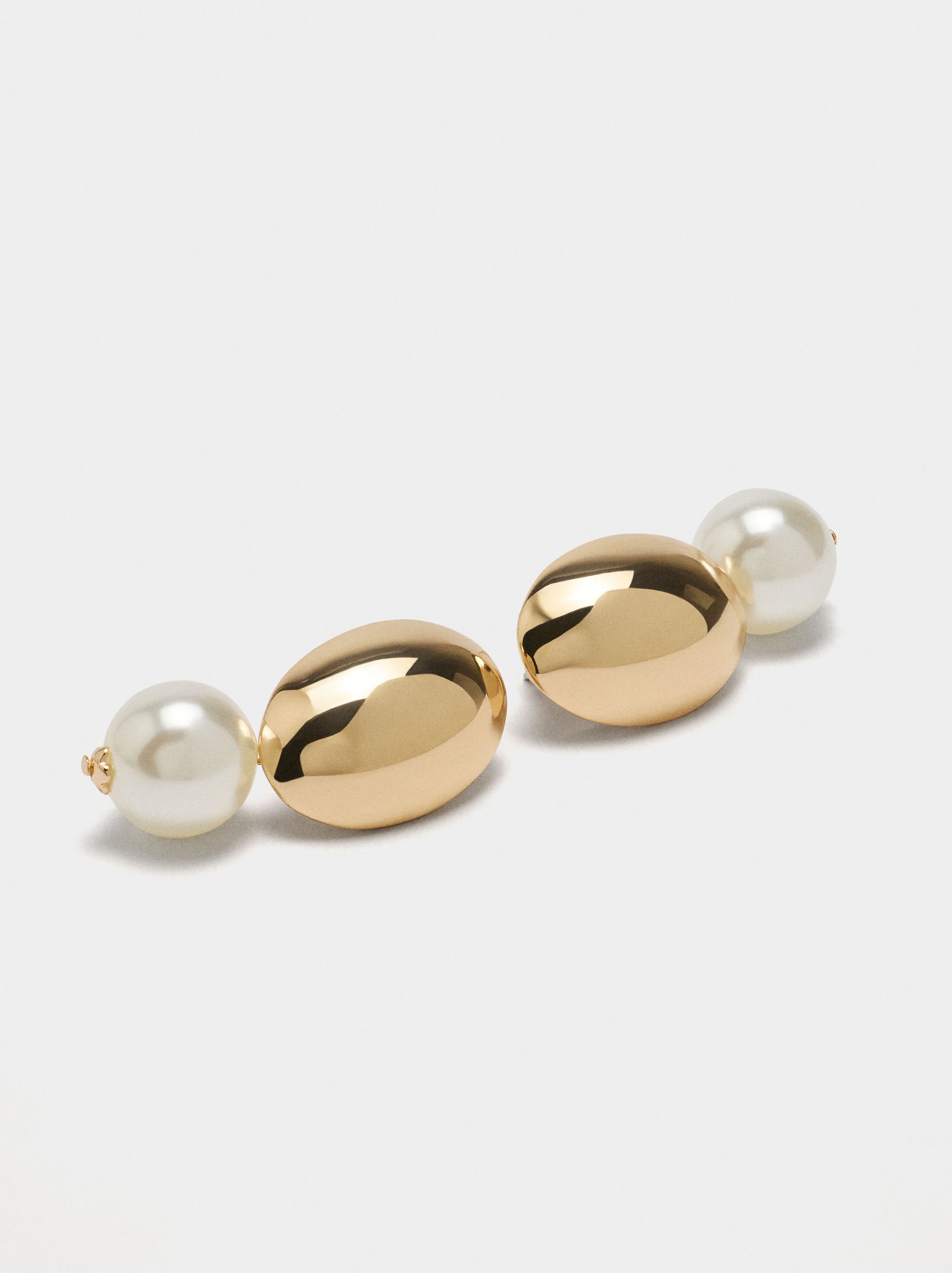 Oval earrings with pearl image number 1.0